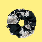SCRUNCHIES (BLACK/FLORAL)