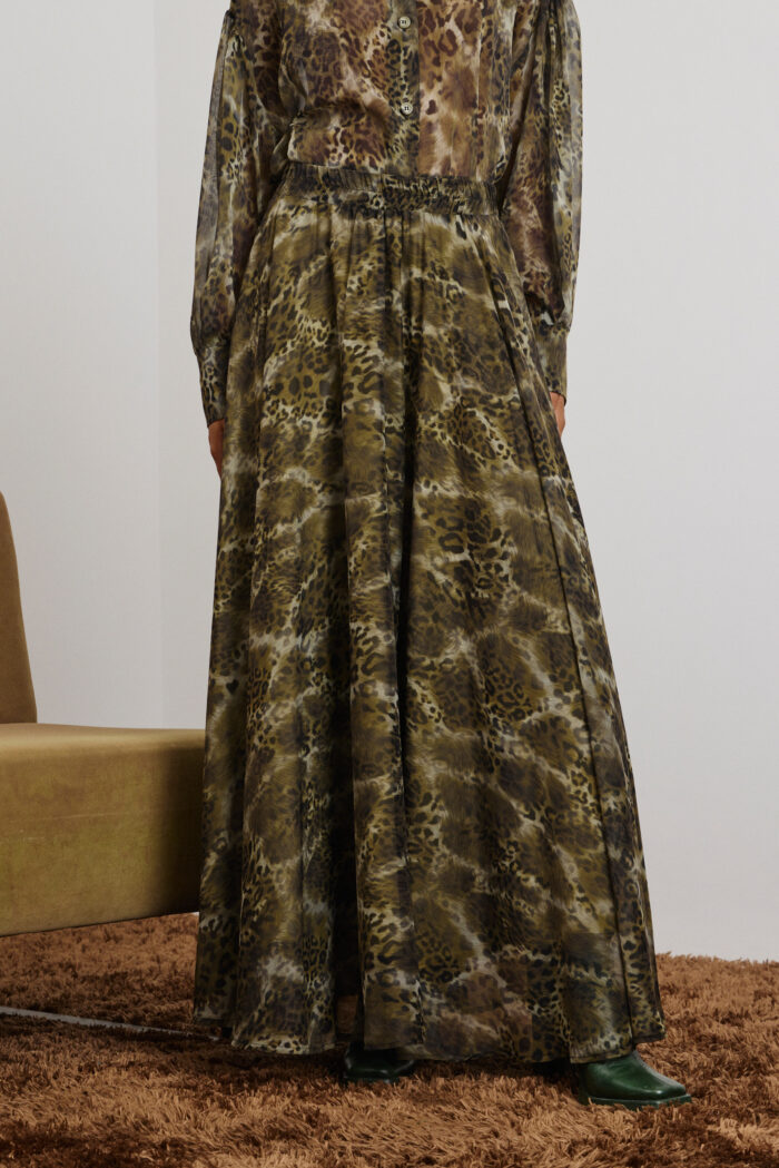 'DANAI' LONG SKIRT WITH ELASTIC (OLIVE/ANIMAL PRINT) - Image 3