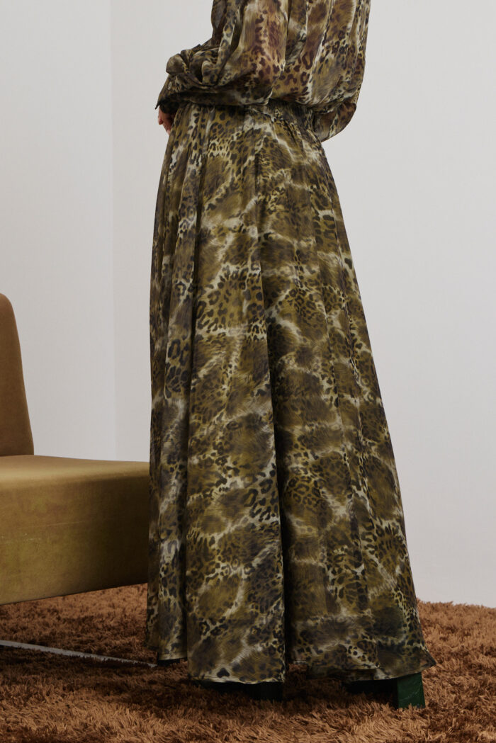'DANAI' LONG SKIRT WITH ELASTIC (OLIVE/ANIMAL PRINT) - Image 2