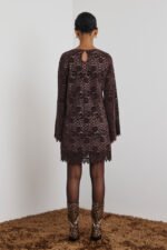 'ELLIANA' ΜΙΝΙ ΦΟΡΕΜΑ ΑΠΟ ΔΑΝΤΕΛΑ ΜΕ ΒΕΛΟΥΔΟ (CHOCOLA) - Image 4