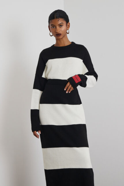 ‘IRO’ ΡΙΓΕ ΠΛΕΚΤΟ ΦΟΡΕΜΑ (ECRU/BLACK)