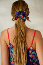SCRUNCHIES (BLUE FLOWERS)