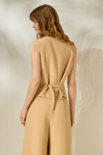 'ARETI' VEST (BEIGE) - Image 2