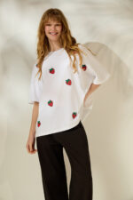 'VIOLET' STRAWBERRIES T-SHIRT (WHITE) - Image 2