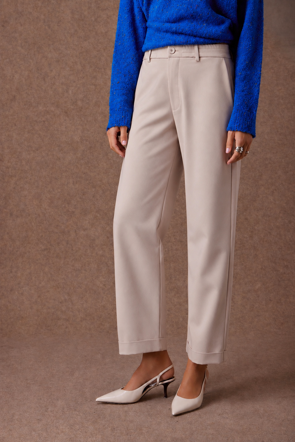 C7334039-3928-4309-93FB-22CE39C856D9 'LEO' CROPPED PANTS (CREAM WHITE) - Image 1
