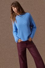 'KAIA' KNITTED T-SHIRT (BABY BLUE)